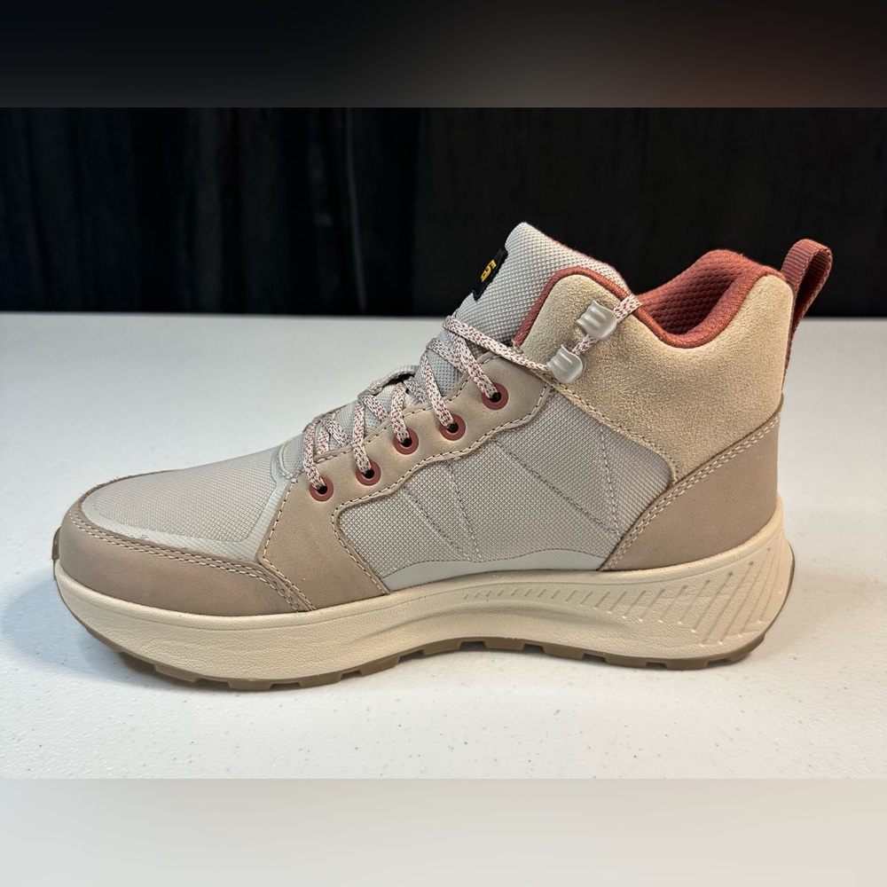 Teva Women's Ellwood Mid Hiking Shoe Size 7.5 New without box (1) - Picture 4 of 9